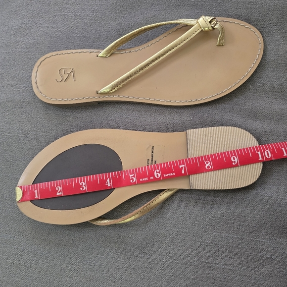 Saks 5th Ave Gold Lesther Sandals | SZ•7 - Picture 6 of 6